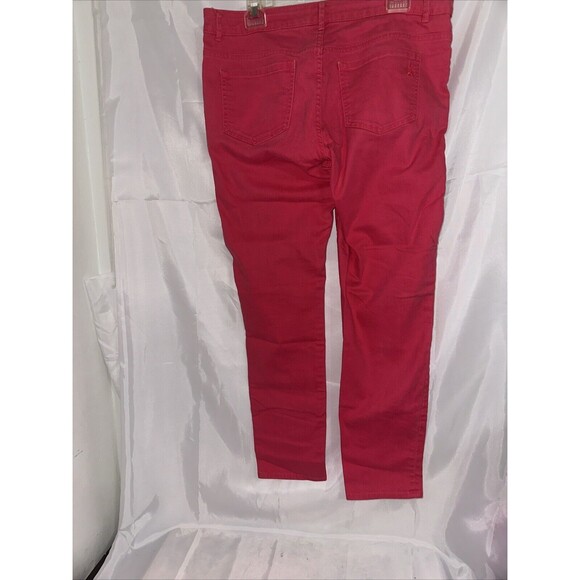 ELLE Women's Solid Bright Pink Mid-Rise Skinny Denim Jeans Pants Size 10 - Picture 6 of 11